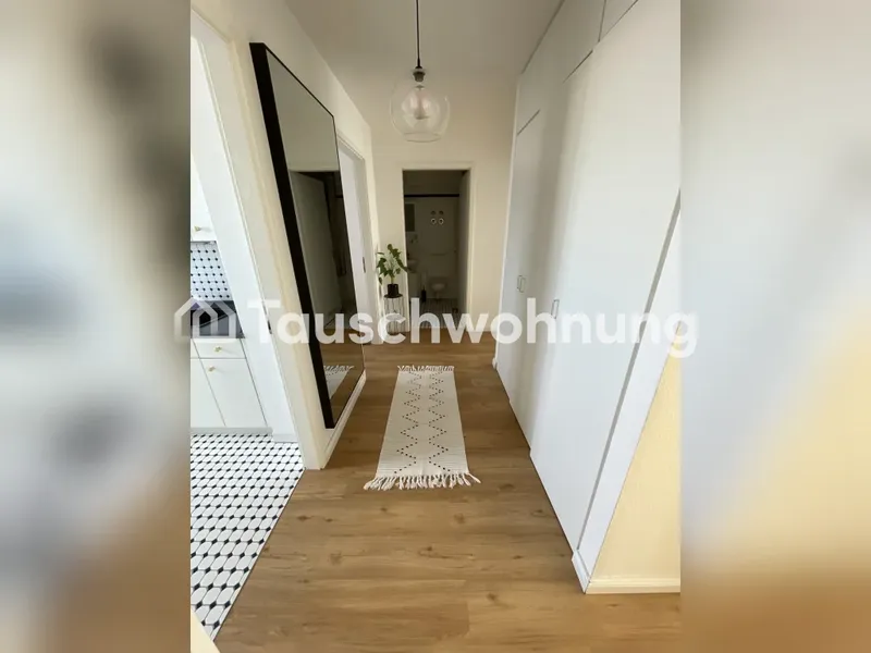Tauschwohnung: 3 Zimmer Wohnung mit lichtdurchfluteten bodentiefen Fenstern — photo 1
